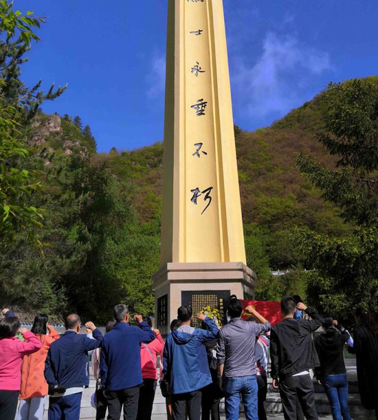 培训快讯培训时间：5月30日培训地点:兴隆山基地培训单位：省委党校某处培训课程:拓展