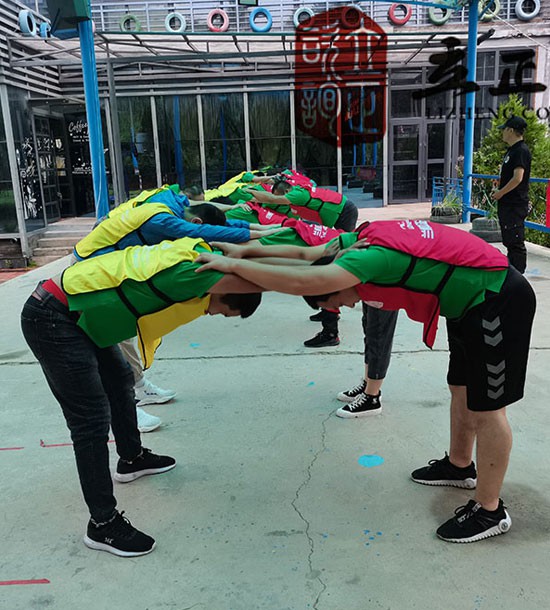 培训快讯培训时间：8月6—7日培训地点:城建培训中心培训单位:某食品公司培训课程:拓展