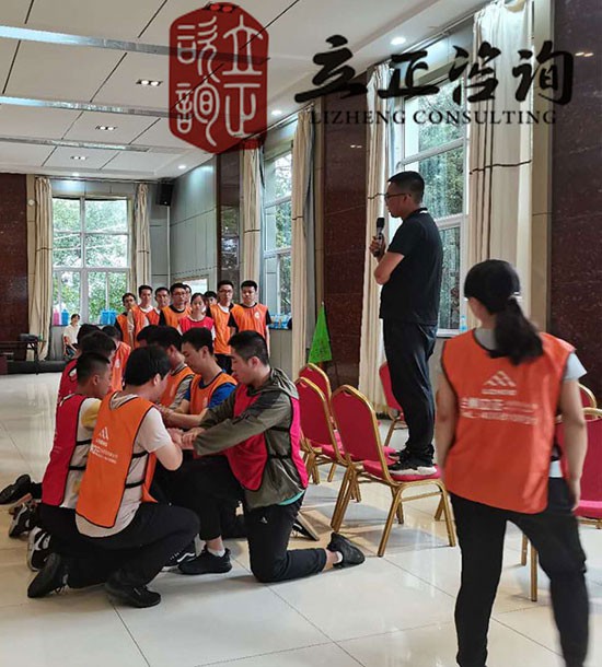 培训快讯培训时间：8月7日培训地点:城建培训中心培训单位:某集团兰州公司新入职培训课程:拓展